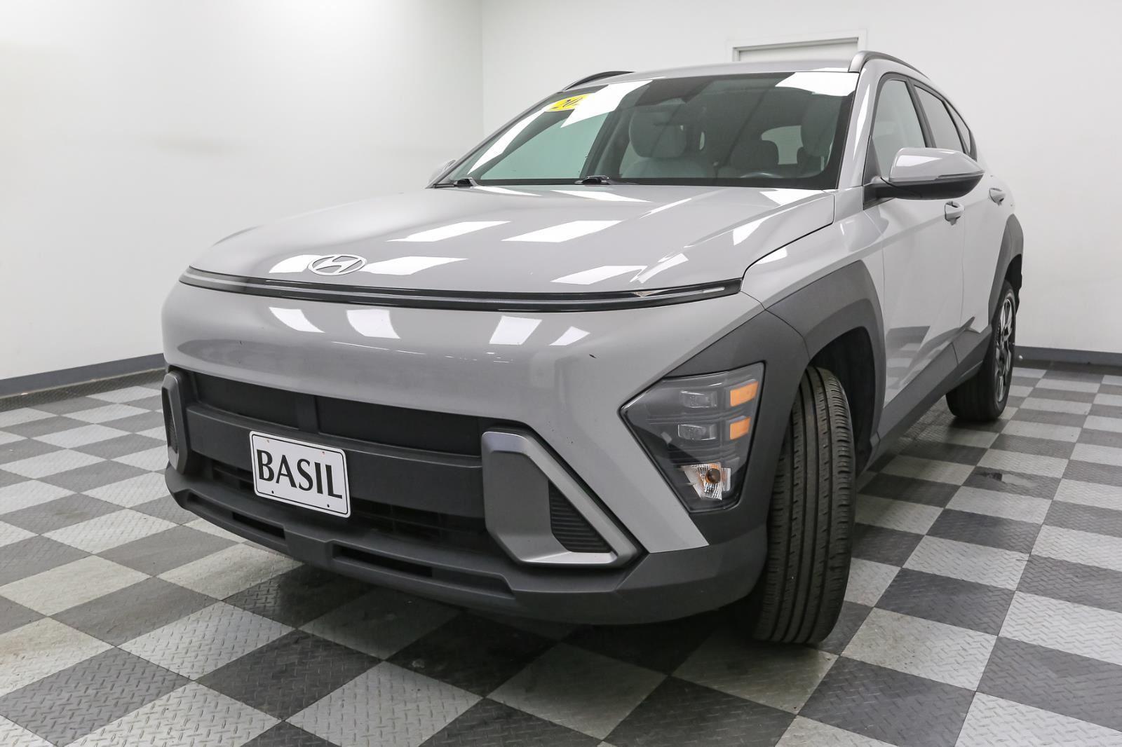 2024 Hyundai Kona SEL photo 4