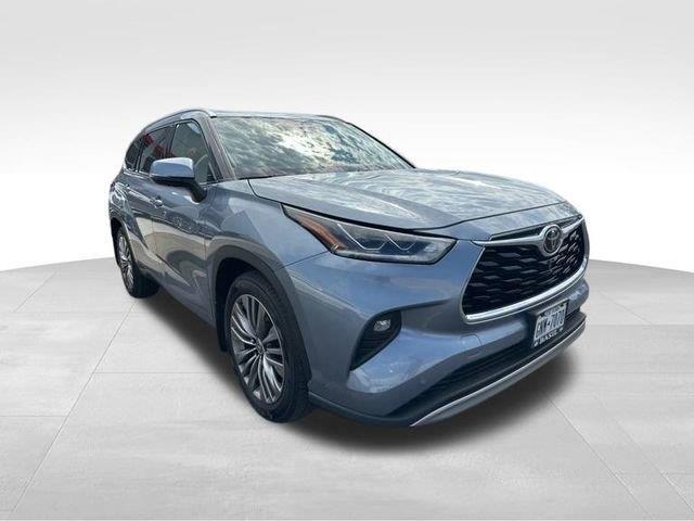 2020 Toyota Highlander Platinum photo 3