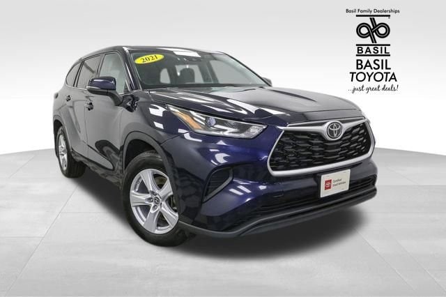 Used 2021 Toyota Highlander L with VIN 5TDCZRBH4MS115665 for sale in Lockport, NY