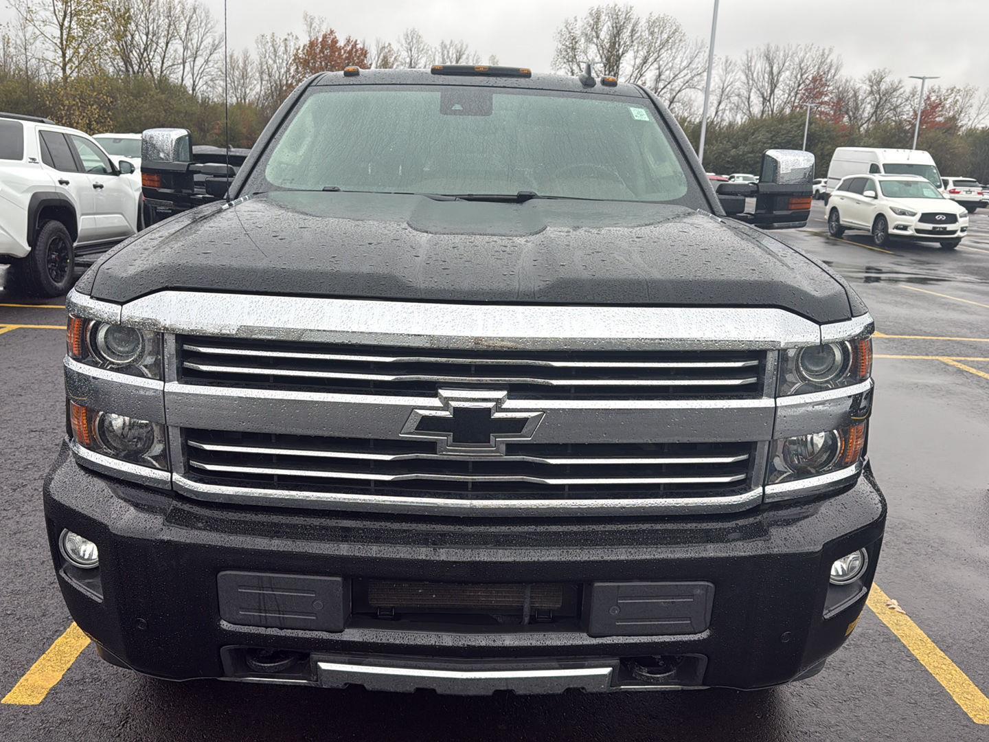 2016 Chevrolet Silverado 3500HD photo 2