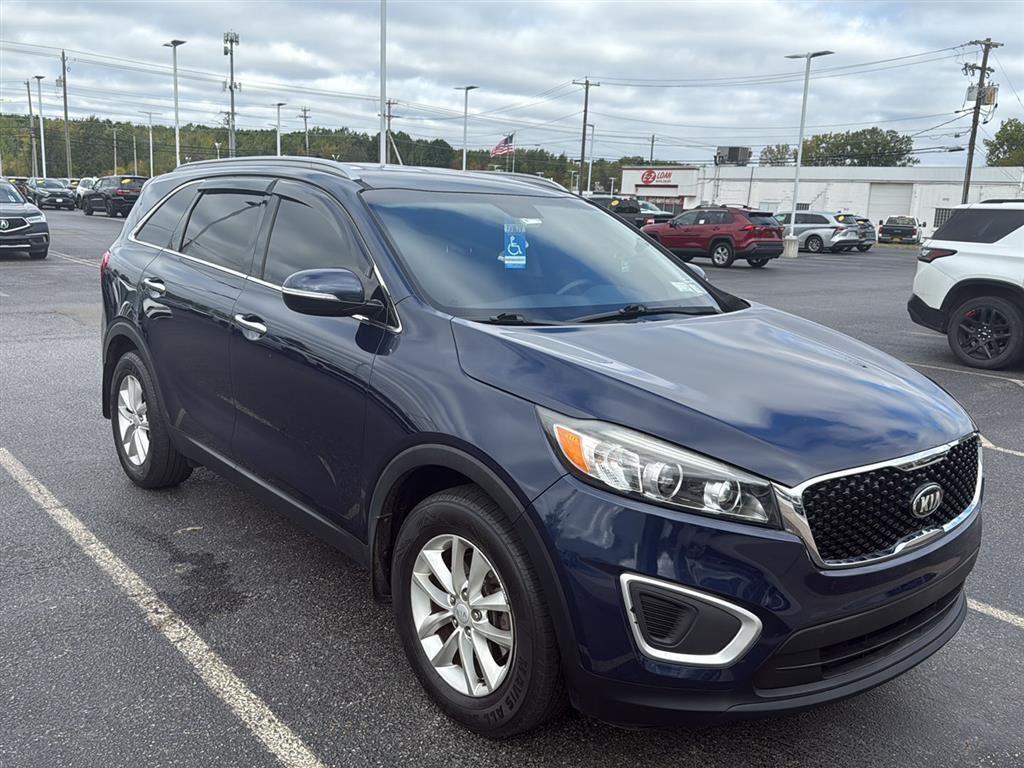 2016 Kia Sorento LX photo 3