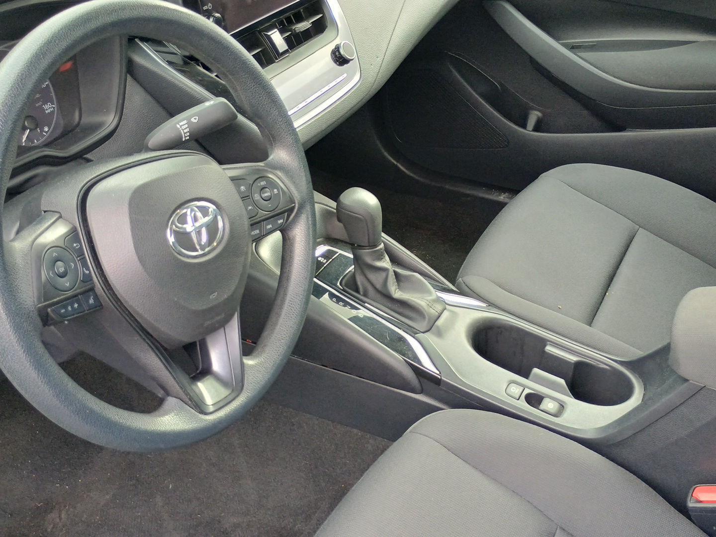 2023 Toyota Corolla LE photo 4