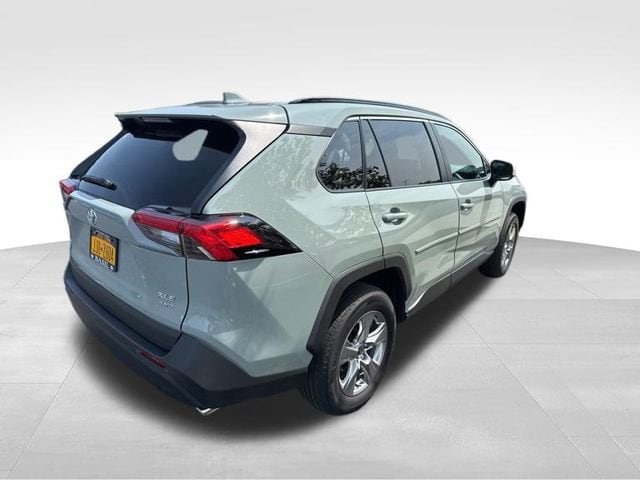 Used 2022 Toyota RAV4 XLE with VIN 2T3P1RFV2NW311161 for sale in Northfield, Minnesota