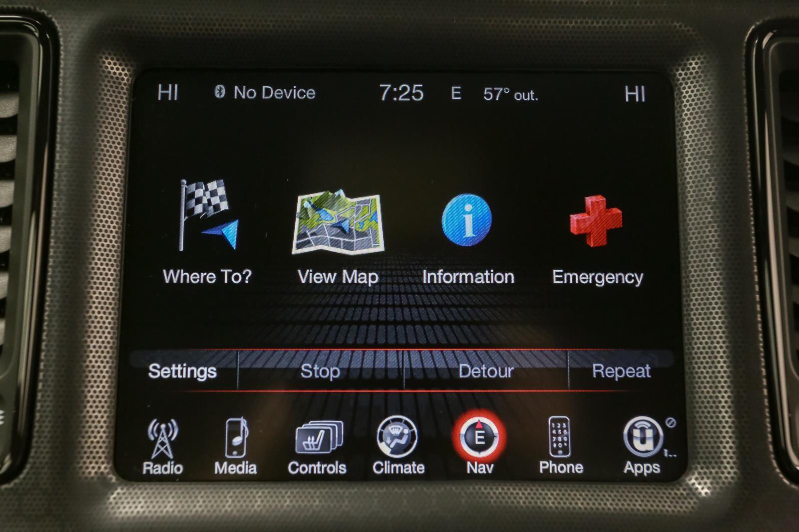 2015 Dodge Challenger R/T - Photo 27