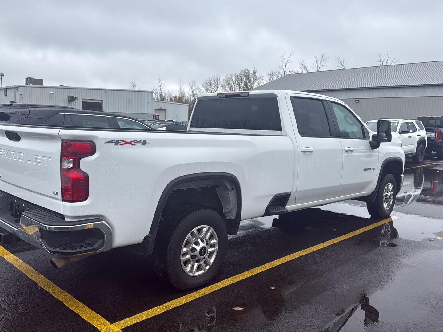 2024 Chevrolet Silverado 2500HD LT photo 4