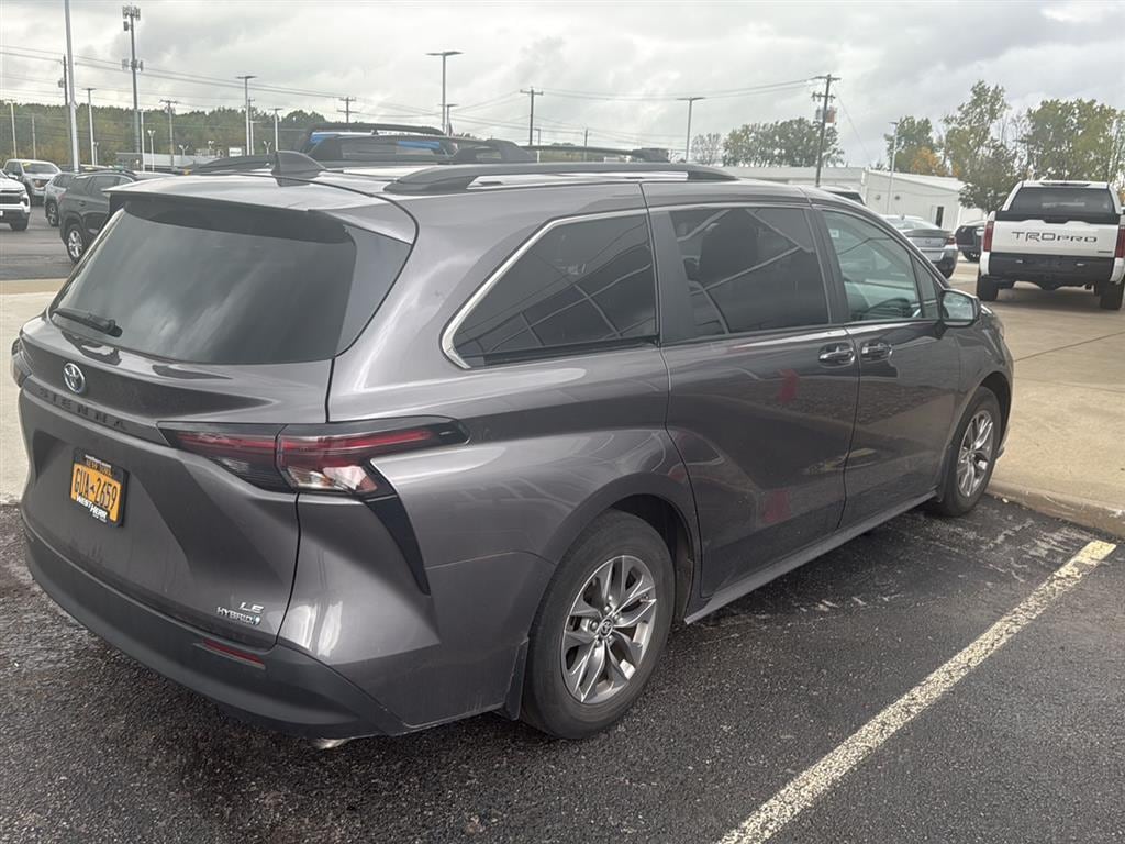 Certified 2023 Toyota Sienna LE Van