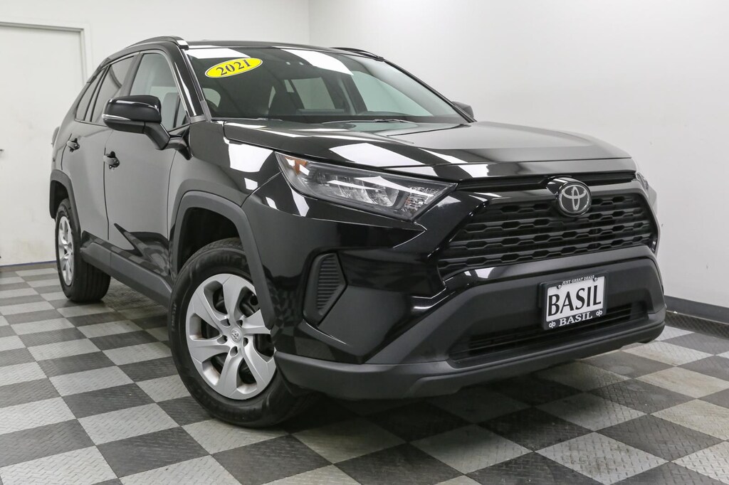 Used 2021 Toyota RAV4 LE SUV