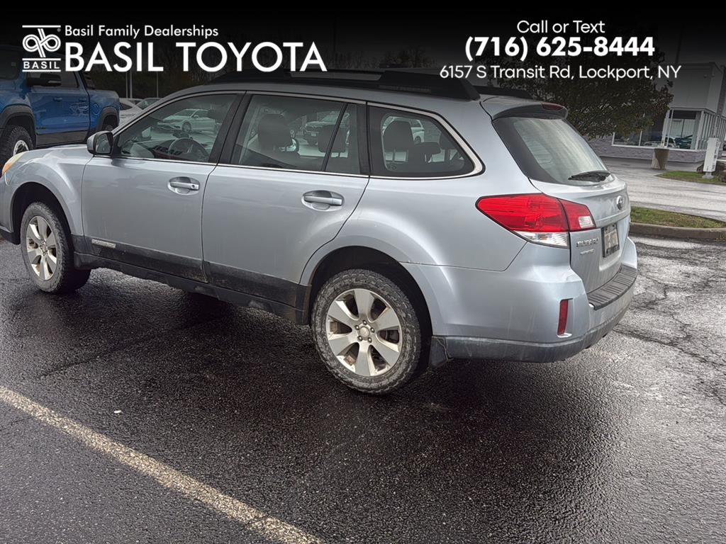 2012 Subaru Outback Base