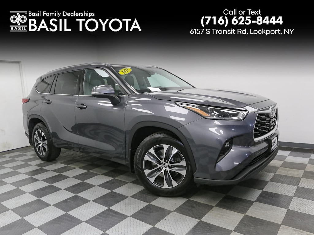 Used 2021 Toyota Highlander XLE SUV
