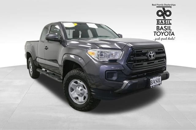Used 2017 Toyota Tacoma SR with VIN 5TFSX5EN8HX057717 for sale in Lockport, NY