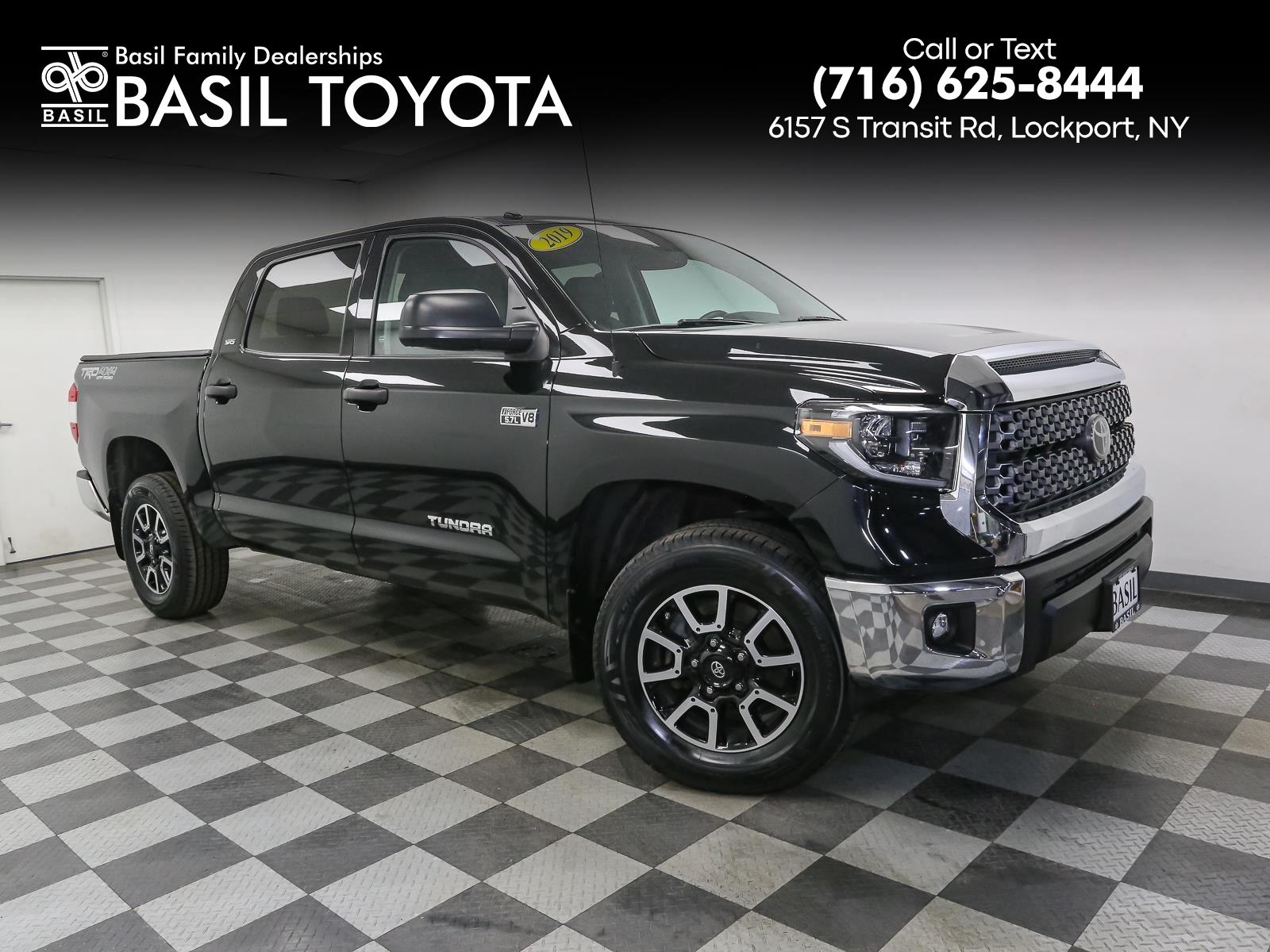 2019 Toyota Tundra SR5's photo