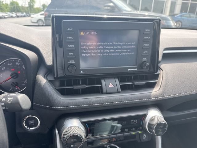 Used 2020 Toyota RAV4 XLE with VIN 2T3P1RFV1LW130436 for sale in Northfield, Minnesota