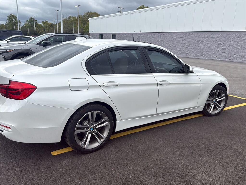 Used 2018 BMW 3 Series 330i with VIN WBA8D9G57JNU70976 for sale in Lockport, NY