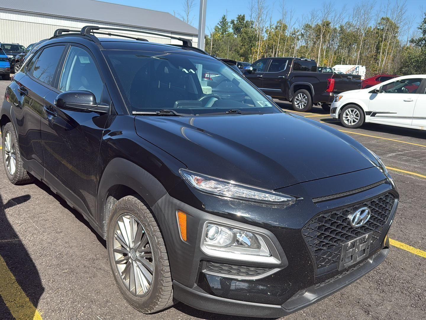 2020 Hyundai Kona SEL photo 2