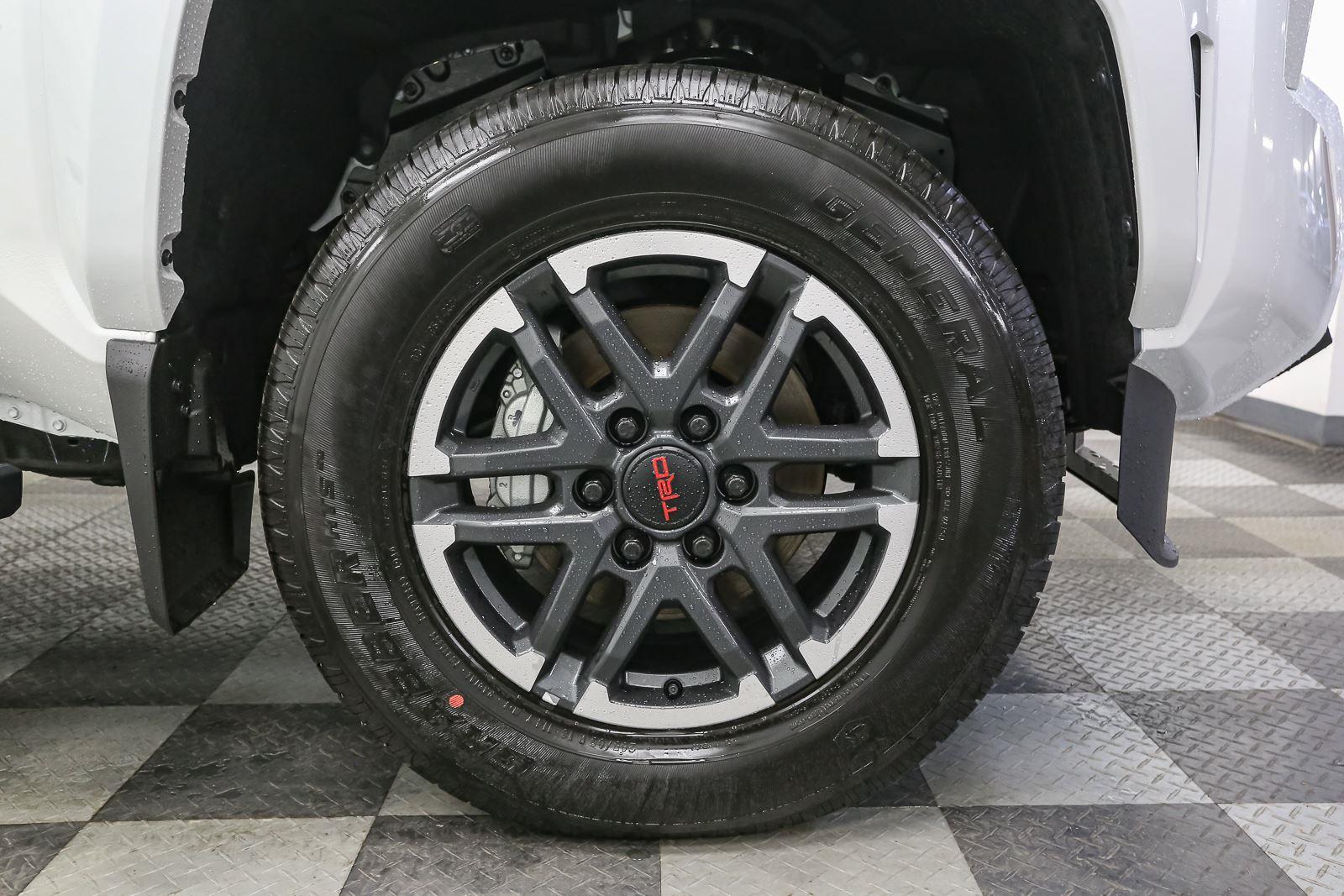 2026 Toyota Tacoma TRD Sport - Photo 12