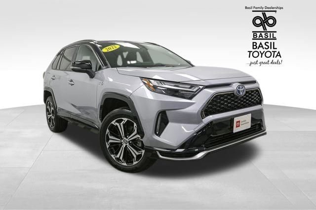 Used 2022 Toyota RAV4 XSE with VIN JTMEB3FV2ND092233 for sale in Lockport, NY