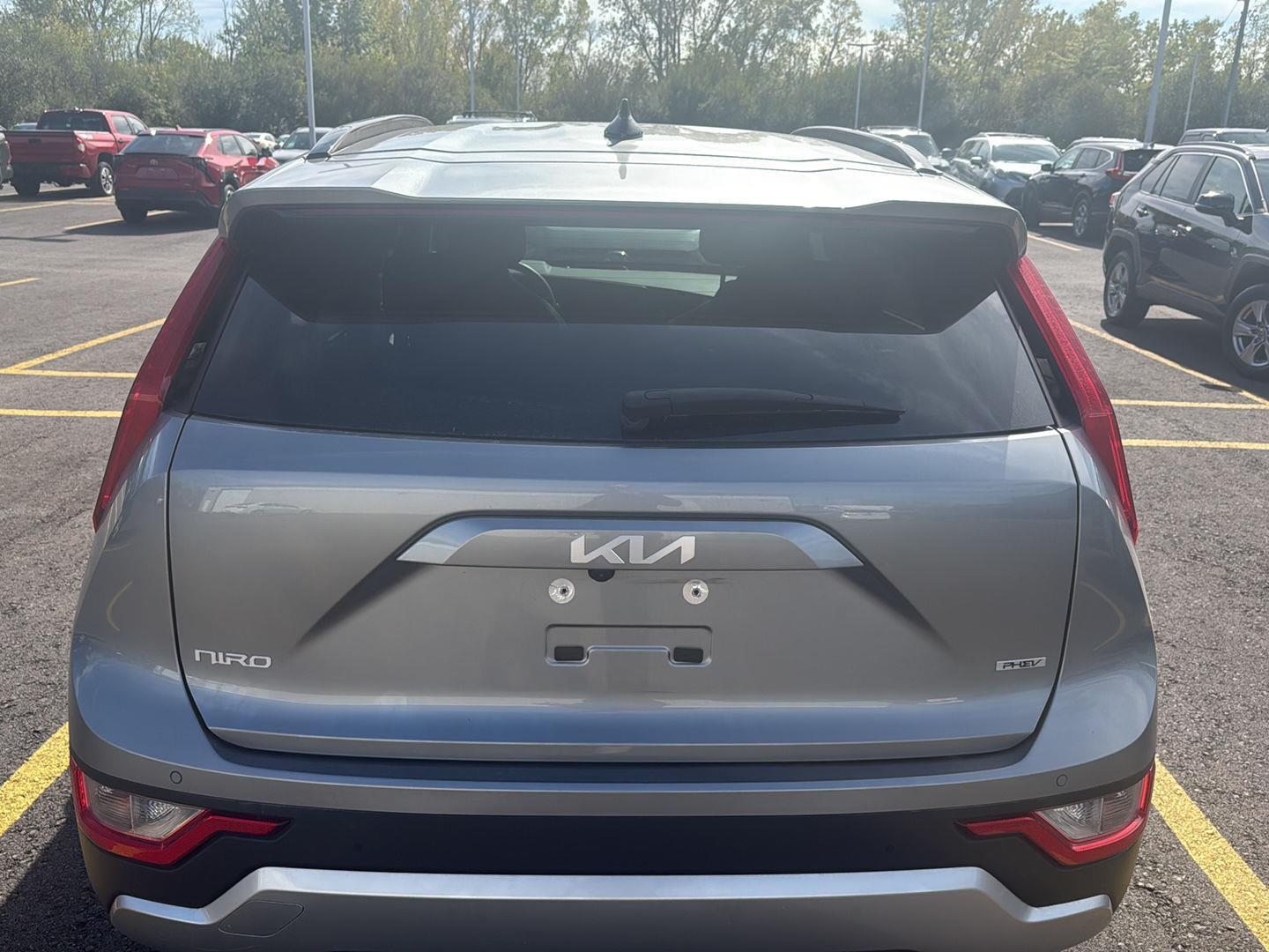 2023 Kia Niro Plug-In Hybrid EX photo 4