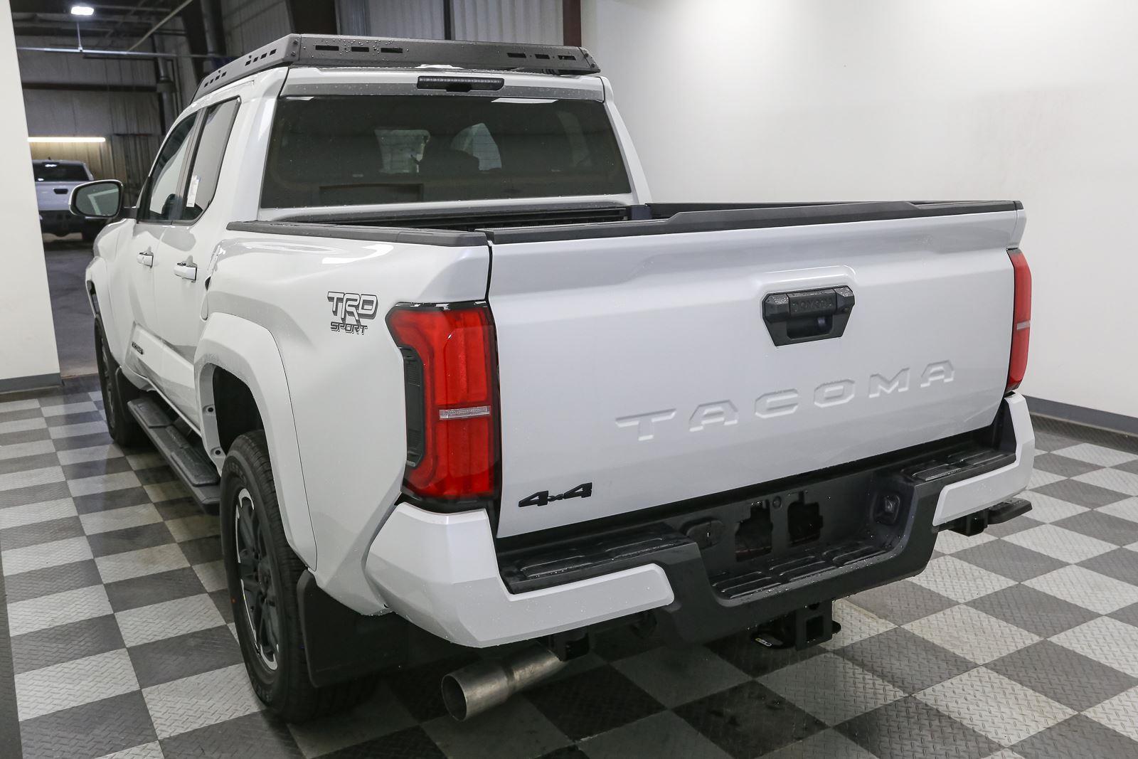 2026 Toyota Tacoma TRD Sport - Photo 10