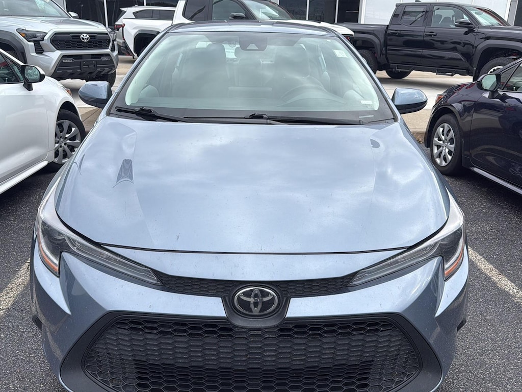 2022 Toyota Corolla LE photo 2