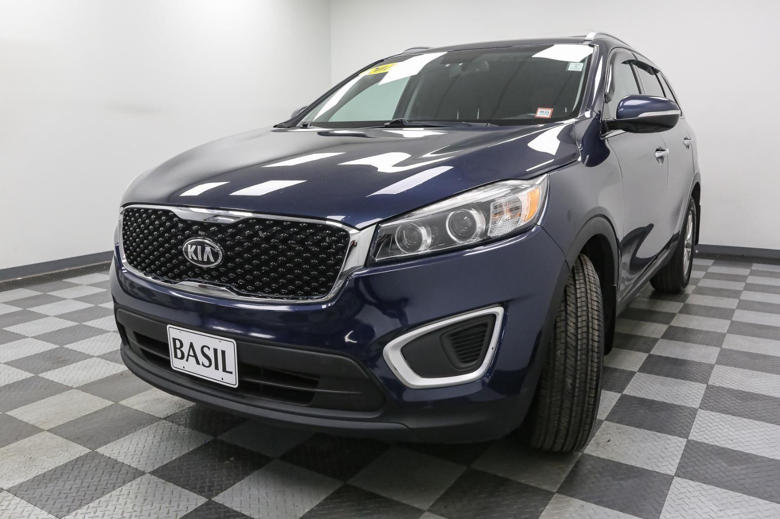 2016 Kia Sorento LX photo 2