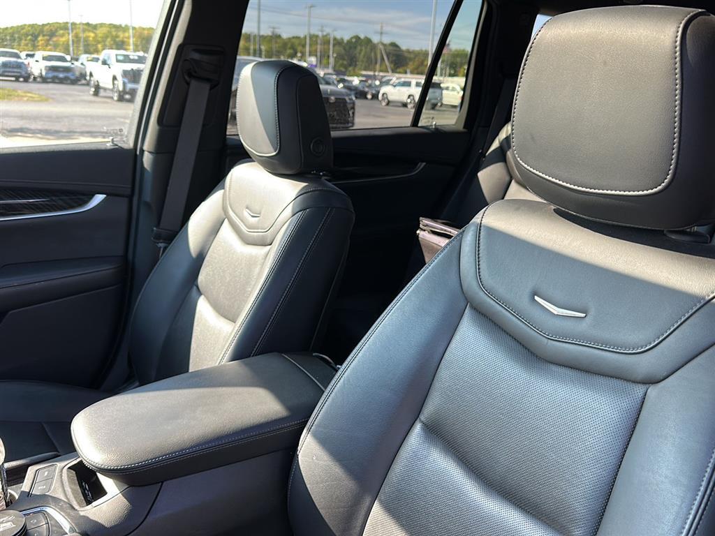2020 Cadillac XT6 Premium Luxury photo 2