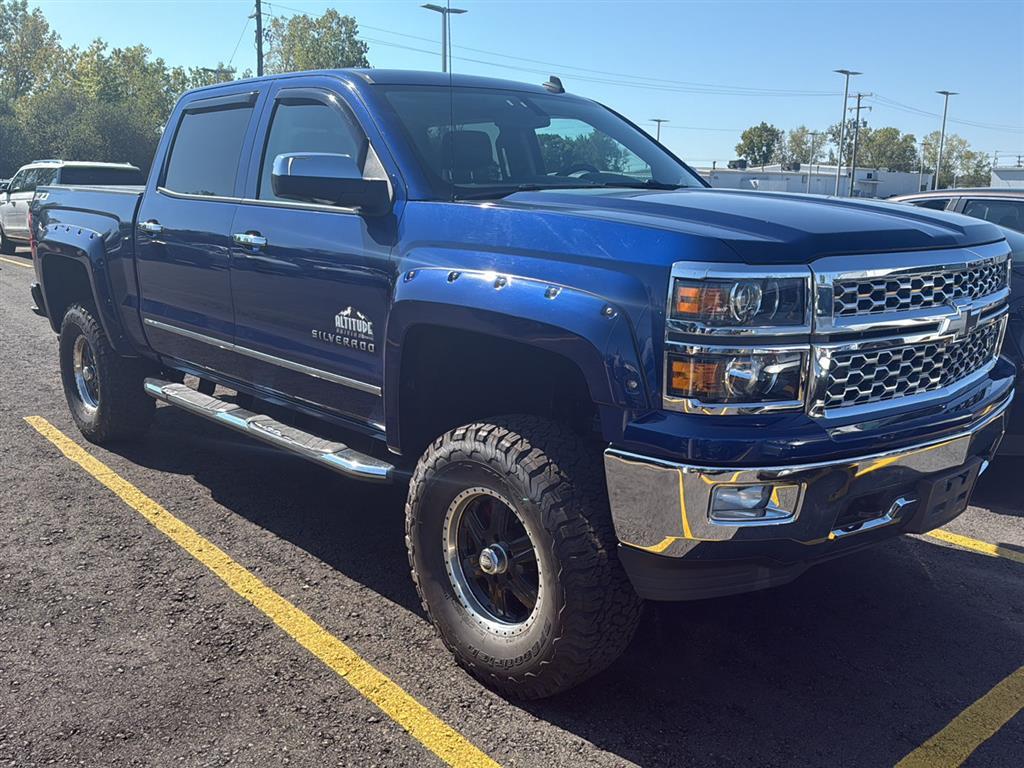 2014 Chevrolet Silverado 1500 LTZ photo 3