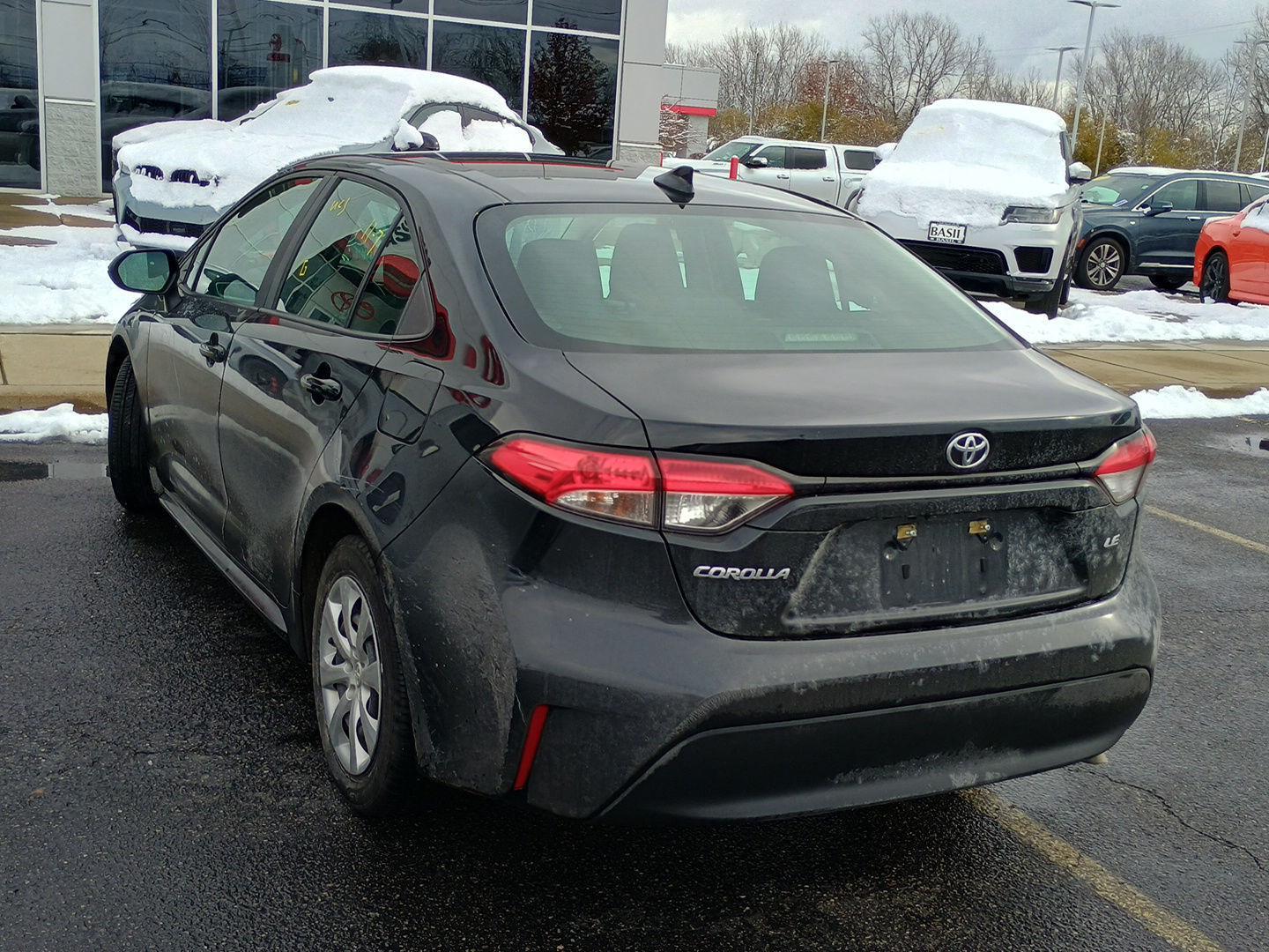 2023 Toyota Corolla LE photo 3