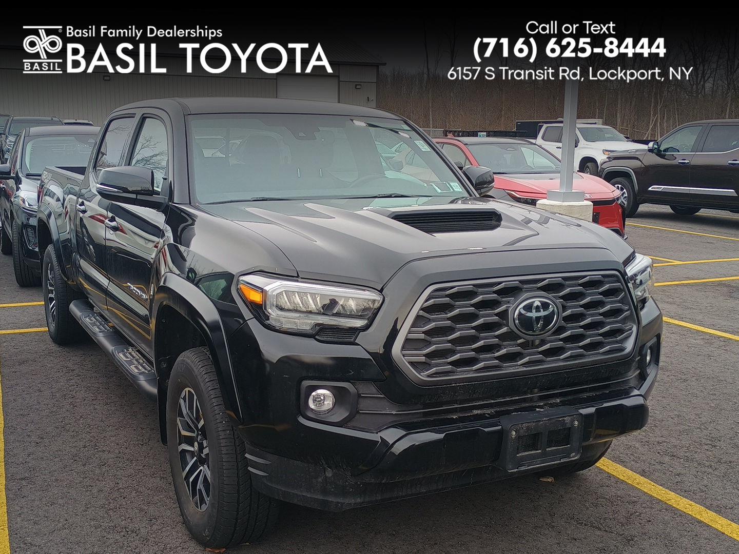 2023 Toyota Tacoma TRD Sport's photo