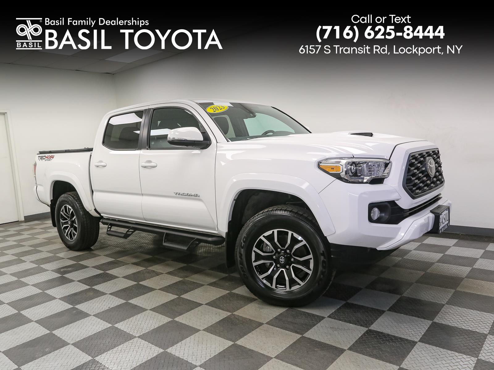 2023 Toyota Tacoma TRD Sport's photo