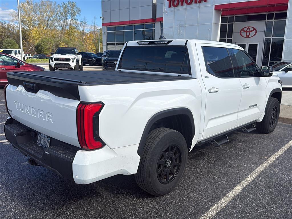 2023 Toyota Tundra SR5 CrewMax photo 2