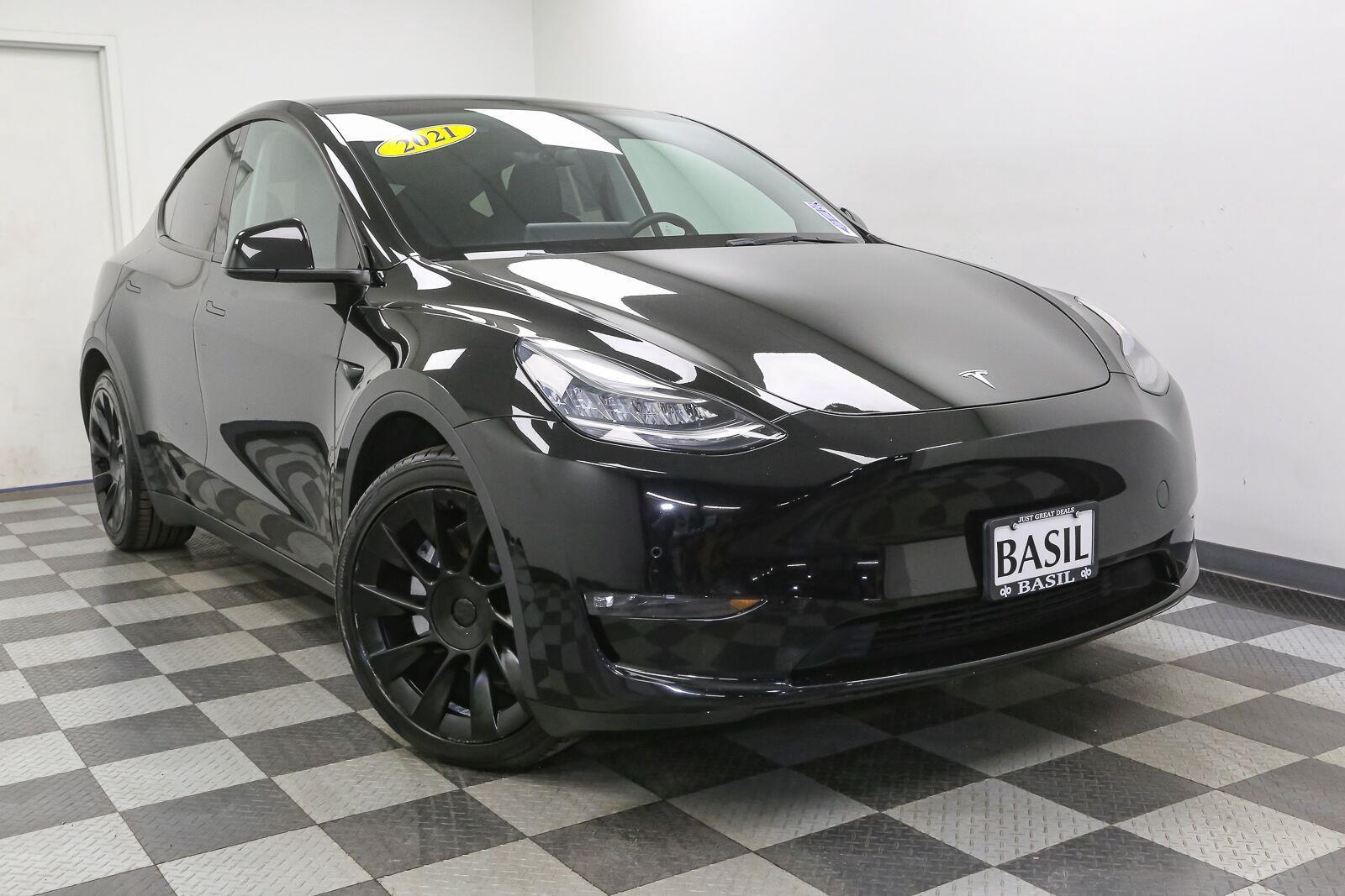 Used 2021 Tesla Model Y Long Range with VIN 5YJYGDEE2MF193673 for sale in Lockport, NY