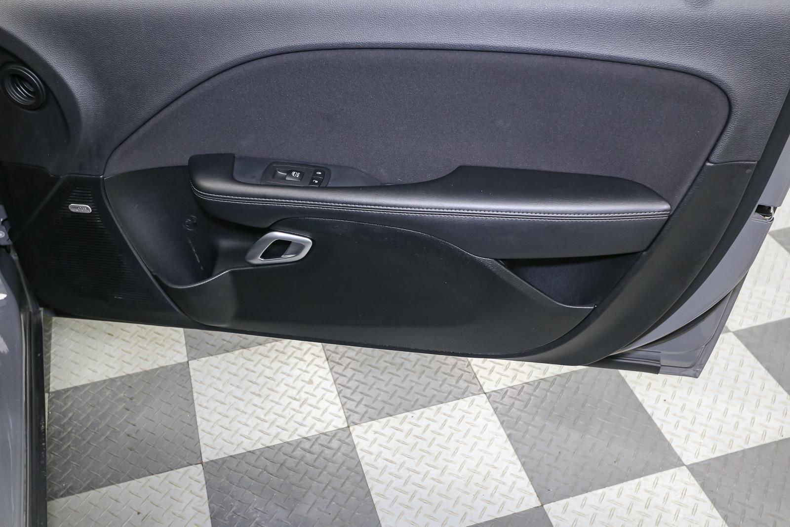 2023 Dodge Challenger R/T - Photo 23