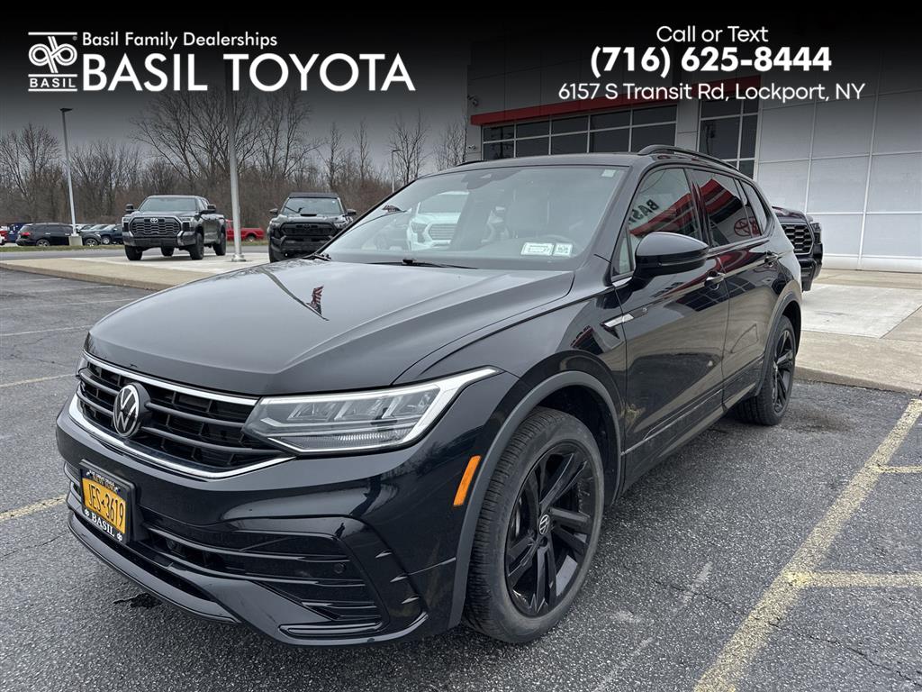 2023 Volkswagen Tiguan SE R-LINE BLACK