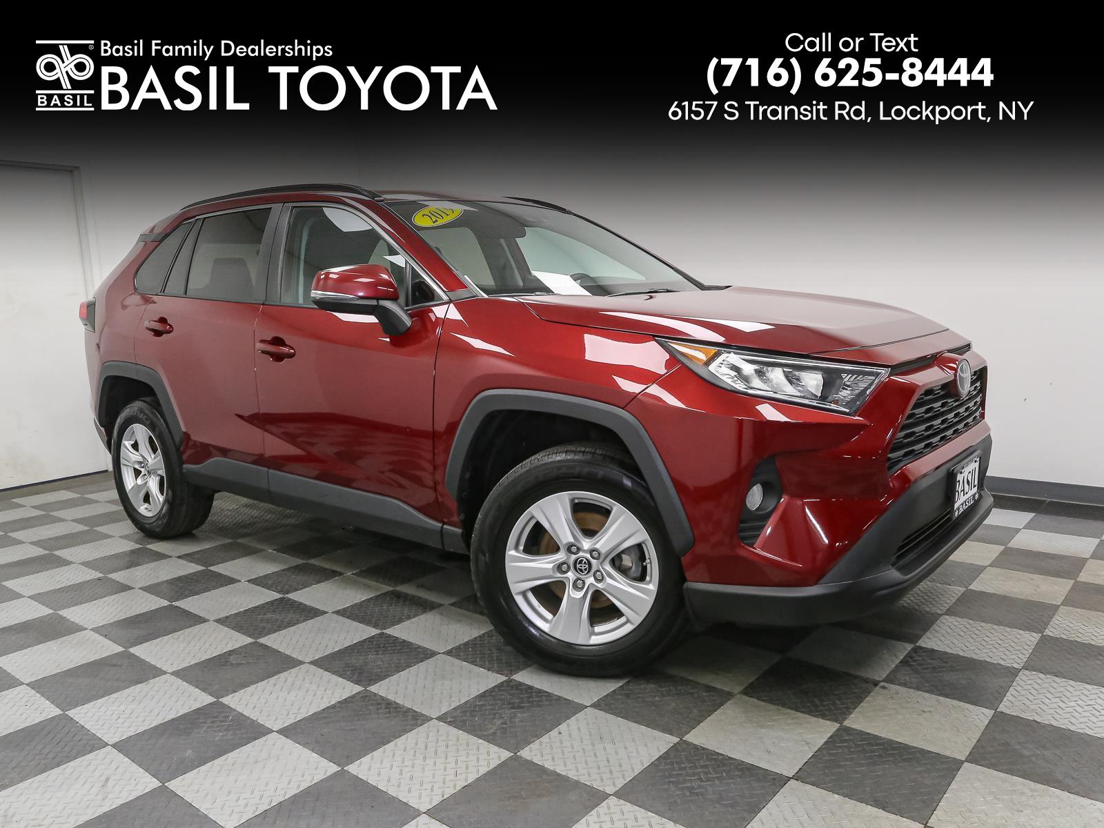 2019 Toyota RAV4 XLE's photo