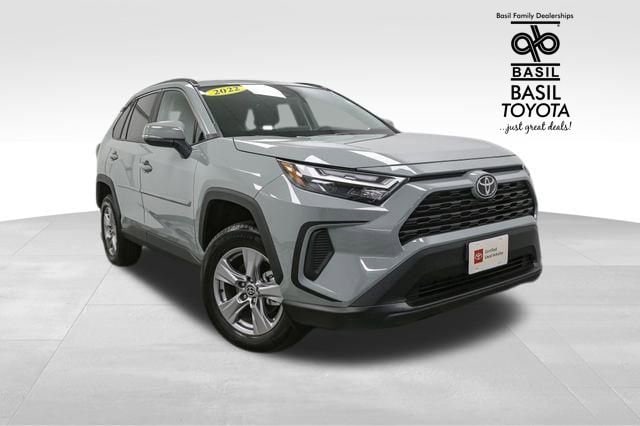 Used 2022 Toyota RAV4 XLE with VIN 2T3P1RFV2NW311161 for sale in Kansas City