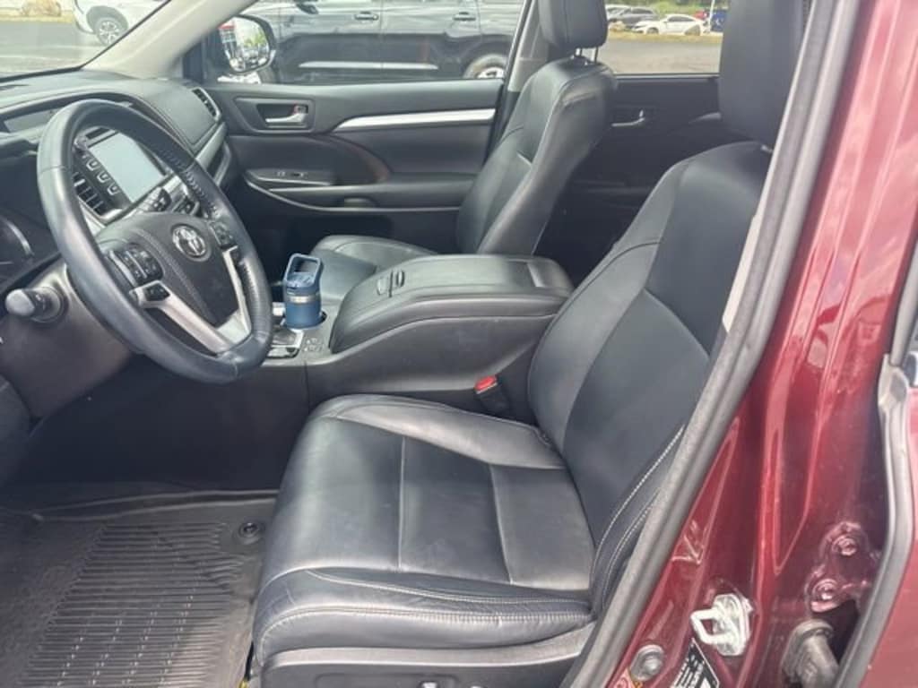 Used 2018 Toyota Highlander XLE SUV