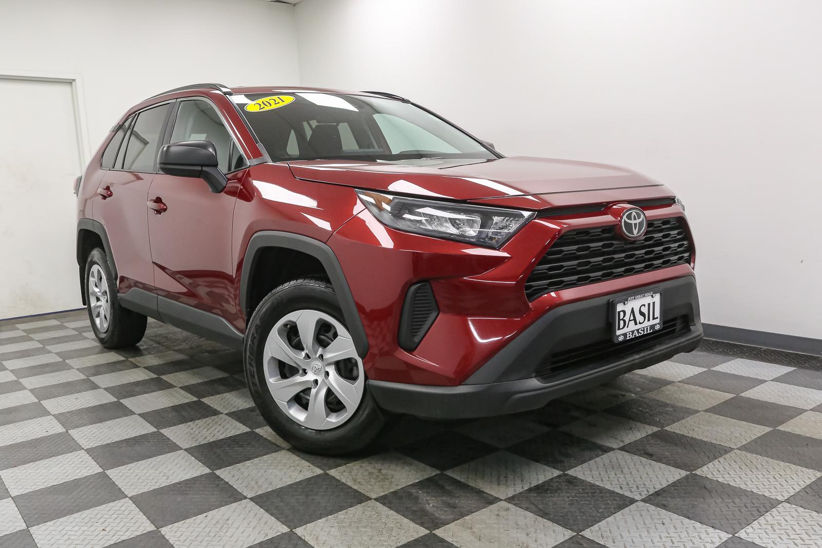 Used 2021 Toyota RAV4 LE with VIN 2T3F1RFV4MW238921 for sale in Kansas City