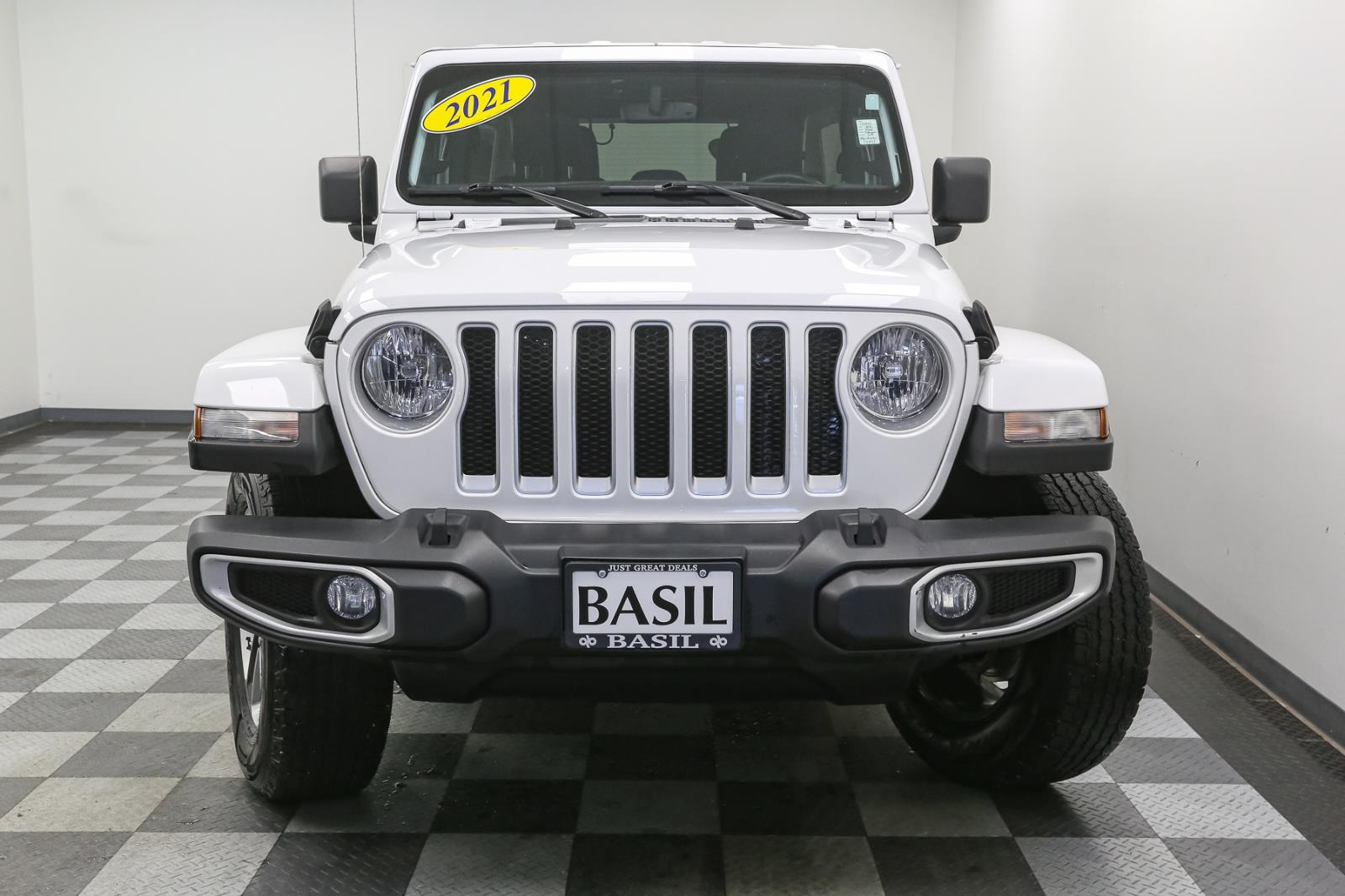 2021 Jeep Wrangler Unlimited Sahara photo 3