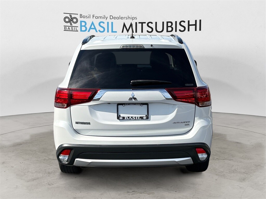 2016 Mitsubishi Outlander SEL photo 4