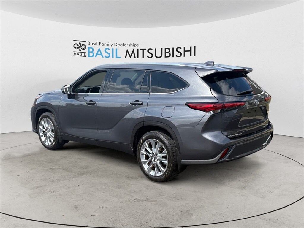 2020 Toyota Highlander Limited photo 3