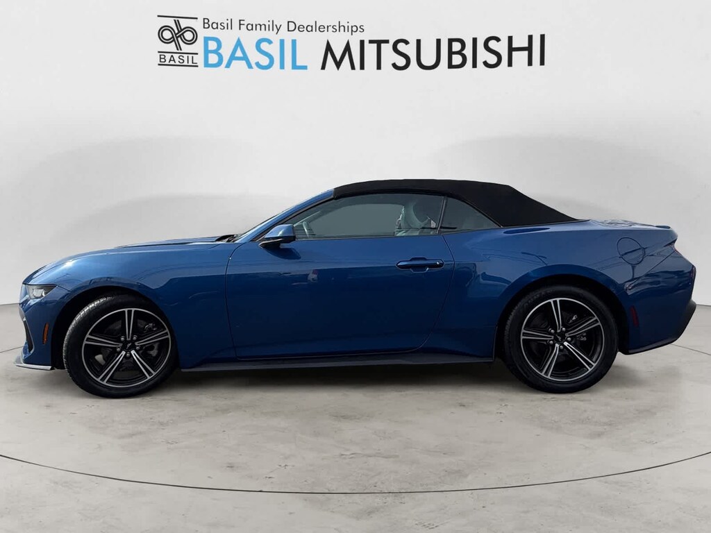 2024 Ford Mustang EcoBoost Premium photo 2