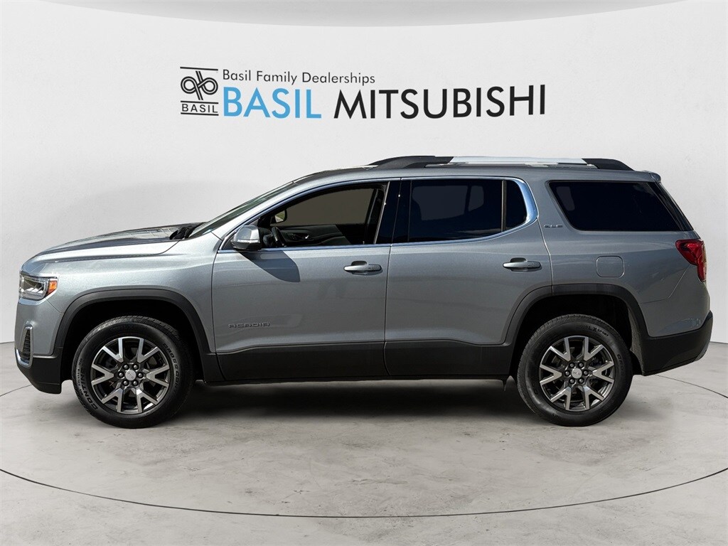 2023 Gmc Acadia SLE photo 2