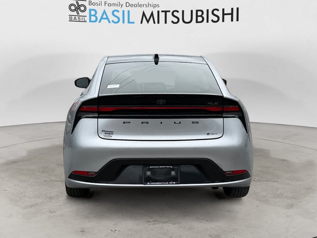 2024 Toyota Prius XLE photo 4