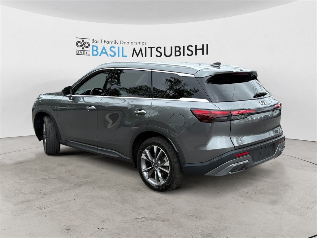 2022 Infiniti QX60 Luxe photo 3