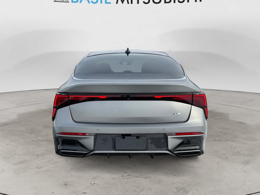 2025 Kia K5 GT-Line photo 4