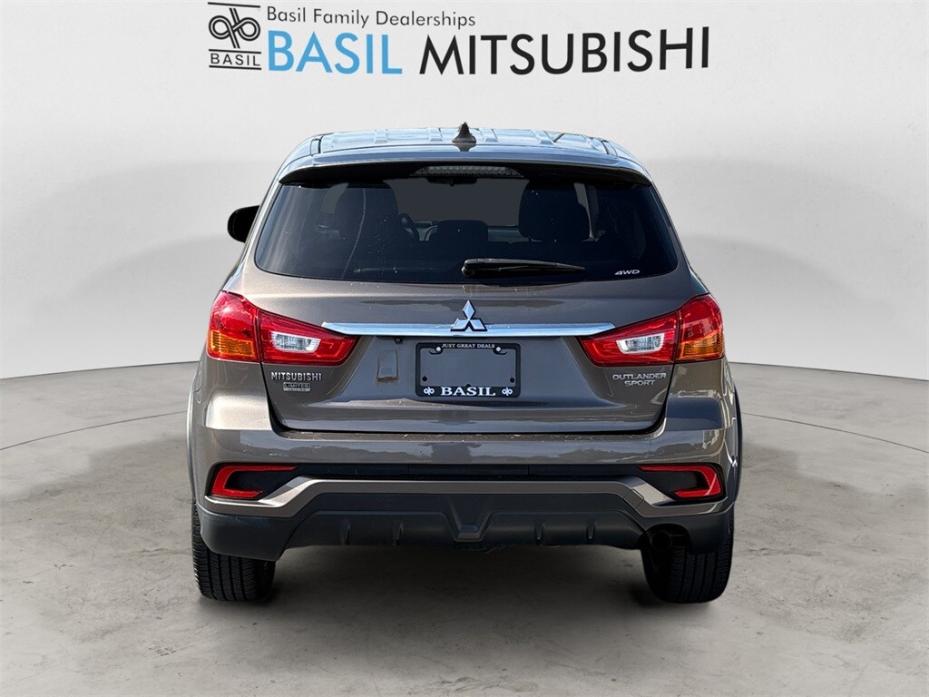 2018 Mitsubishi Outlander Sport LE photo 4