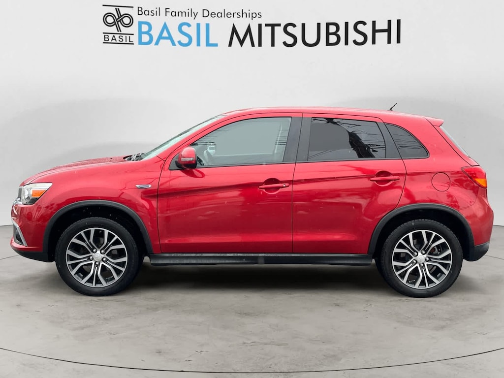 2016 Mitsubishi Outlander Sport ES photo 2