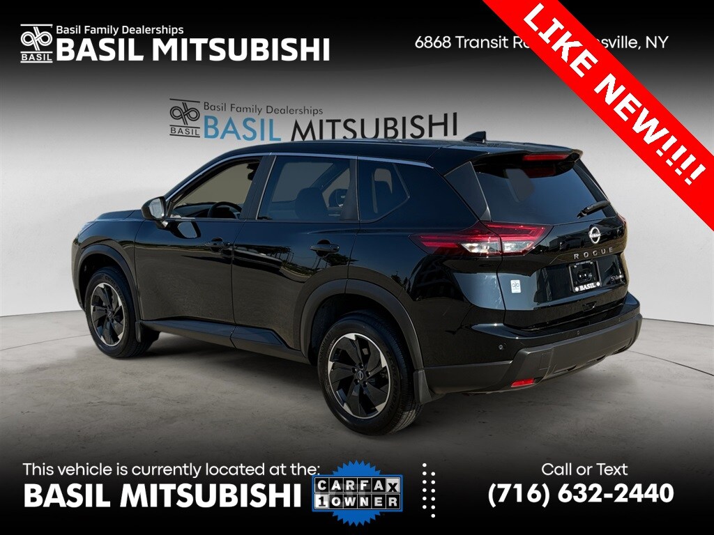 2024 Nissan Rogue SV photo 2