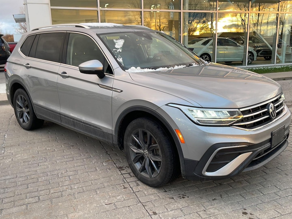 2022 Volkswagen Tiguan SE photo 2
