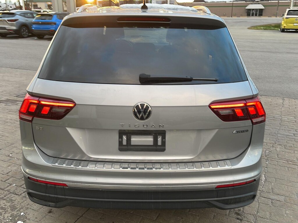 2022 Volkswagen Tiguan SE photo 4
